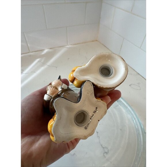 Blue Sky Ceramic Pilgrim Salt And Pepper Shaker Set Hand Painted - Picture 10 of 11